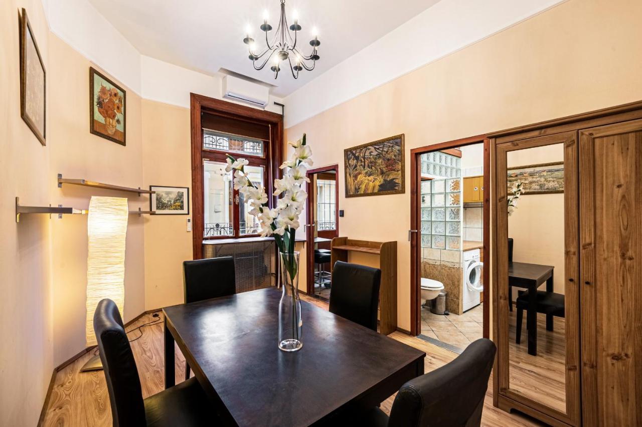 Oktogon Beautiful Relaxing Apartment Будапеща Екстериор снимка