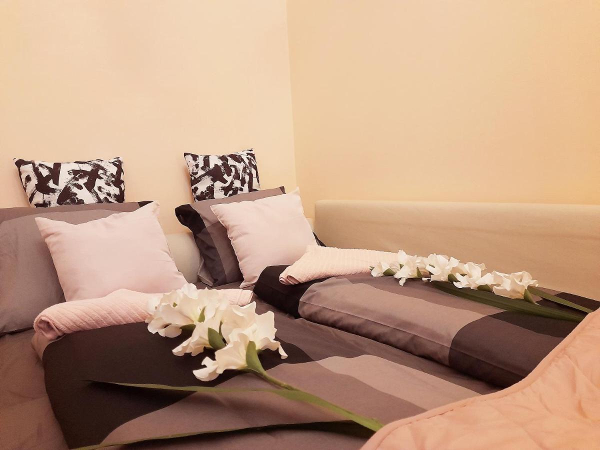 Oktogon Beautiful Relaxing Apartment Будапеща Екстериор снимка