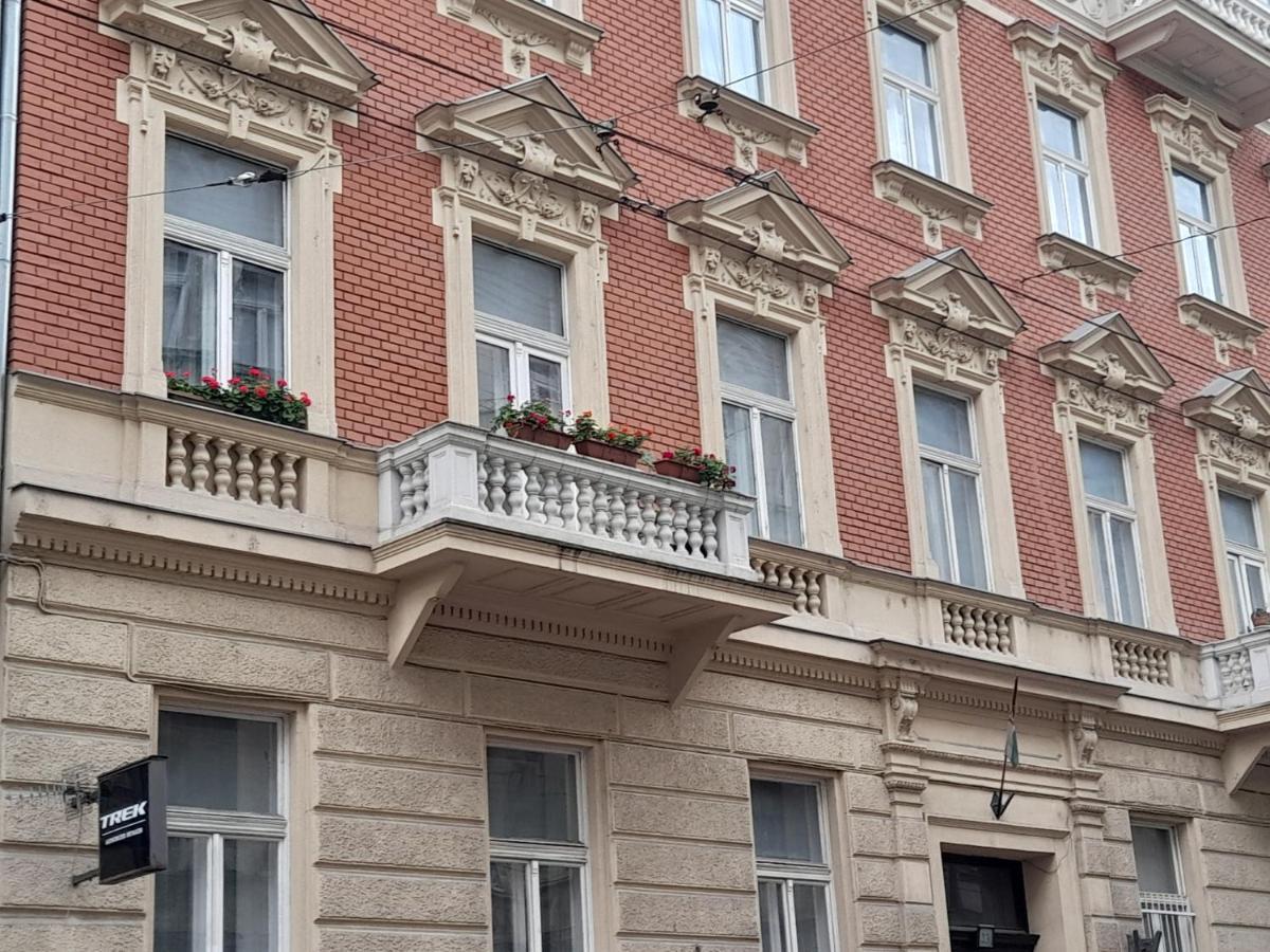 Oktogon Beautiful Relaxing Apartment Будапеща Екстериор снимка